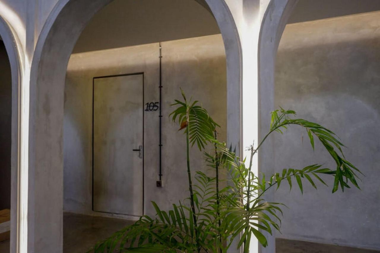 Reddoorz Plus Near Kawasan Sam Poo Kong Semarang Esterno foto